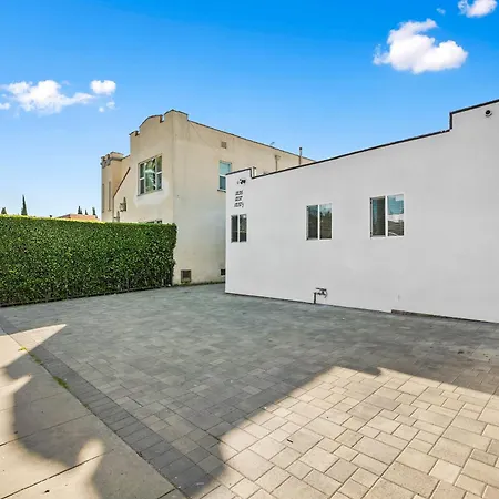 Muirfield Chic City Bungalow With Parking